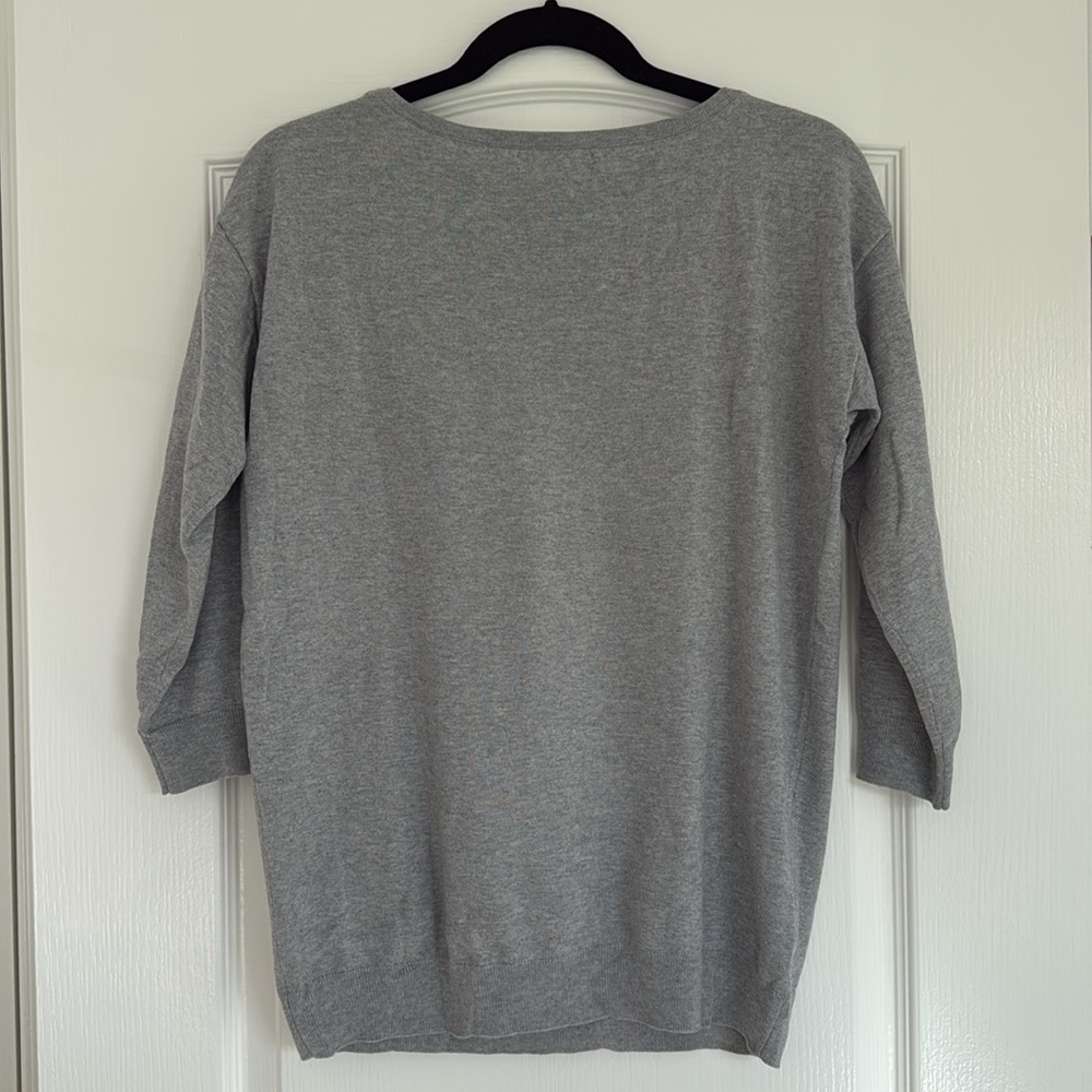 Heather gray 3/4 sleeve v-neck - Picture 3 of 5